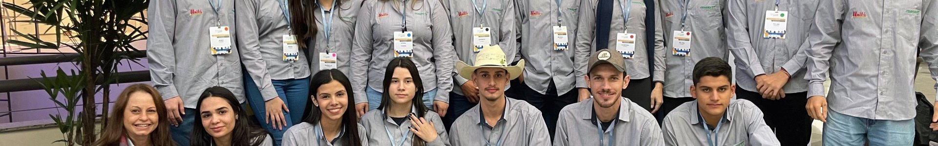 Jovens da Coagru participam do Encontro Estadual em Curitiba