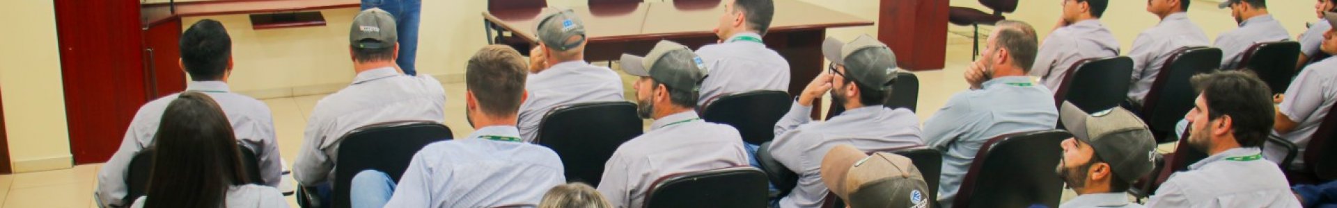 Coagru promove Reciclagem Técnica para atualização de portfólio e capacitação da equipe