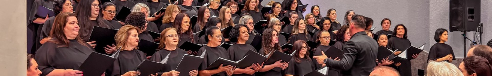 1º Encontro de Corais reúne grupos de sete municípios em Ubiratã
