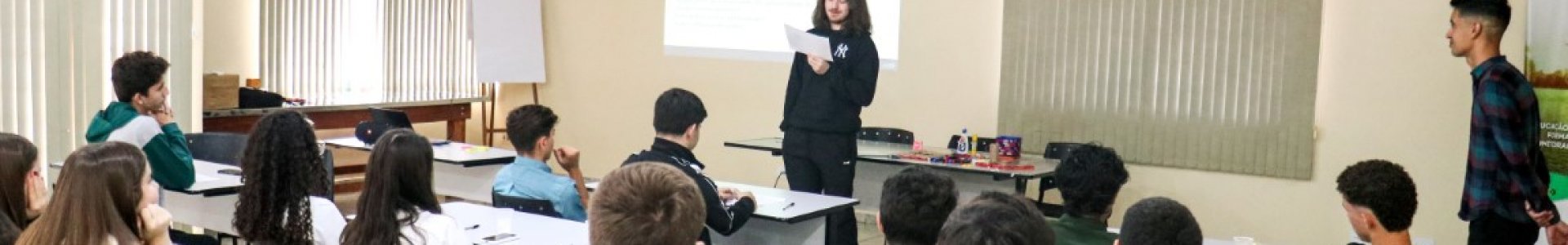 Jovens do LiderCoop  Fase II participam de curso sobre Inovação no Agronegócio