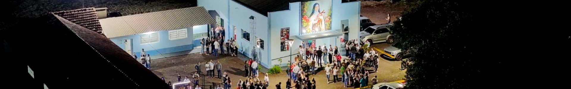 Carreata abre Novena de Santa Teresinha e reúne centenas de fiéis