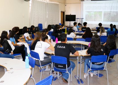 Coagru realiza palestra para Curso Técnico em Agronegócio