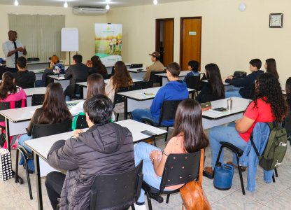 LIDERCOOP: Liderança Jovem cooperativista