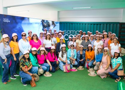 Associados da Coagru visitam a maior feira do agronegócio em Cascavel