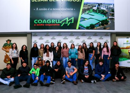 Jovens participam da formação COAGRU e o Cooperativismo pelo Programa LiderCoop  Fase I