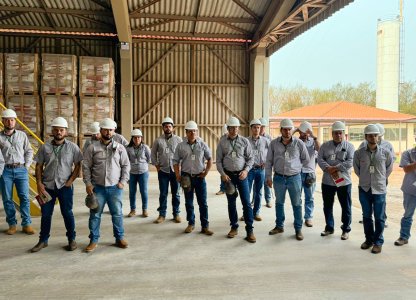 Coagru conhece o processo de produção de indústria de fertilizantes da Coopavel