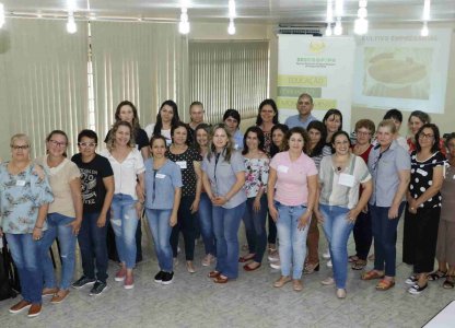 Cooperadas da Coagru participam de treinamento e visita a Unitá