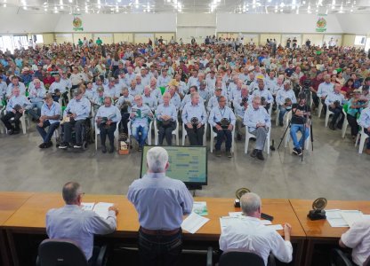 Coagru realiza 50ª Assembleia Geral Ordinária com homenagens e planejamento para o futuro