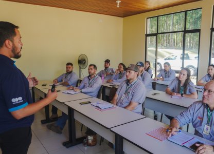 Equipe da Unidade Avícola participa de Treinamento Técnico 