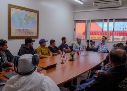 avicultores-e-granjeiros-fortalecem-conhecimentos-em-visita-a-unita
