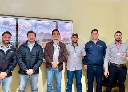 Coagru realiza alinhamento técnico sobre novos produtos da marca própria