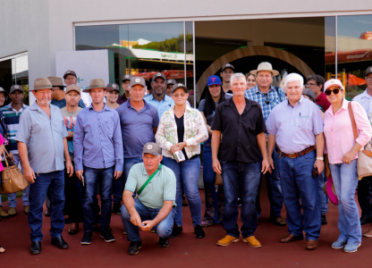 Associados da Coagru visitam Show Rural 