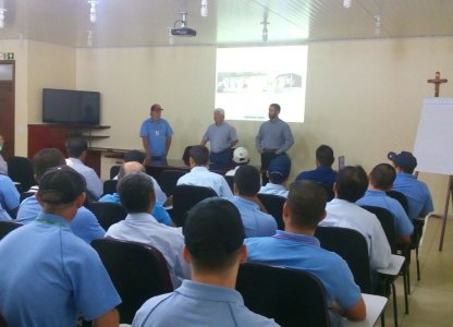 COAGRU REÚNE EQUIPE DO COMPLEXO INDUSTRIAL