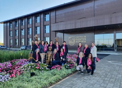 Lideranças Femininas da Coagru participam de Encontro Estadual do Cooperlíder