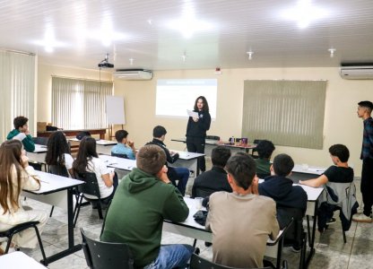 Jovens do LiderCoop  Fase II participam de curso sobre Inovação no Agronegócio