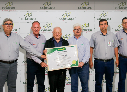 Coagru entrega Menção Honrosa ao Padre Pedro Spéri