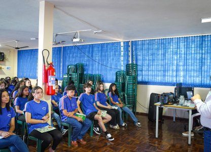 Palestra sobre Agronegócio no Colégio Estadual de Nova Cantu