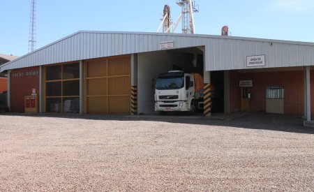 Fábrica de Ração Pecuária e Suplemento Mineral União