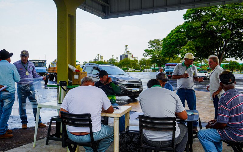 ADITA recolhe embalagens vazias de defensivos na Unidade Ubiratã