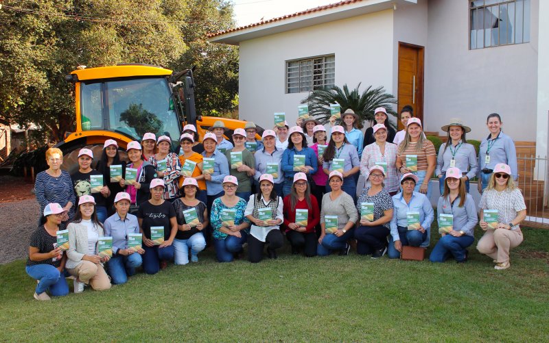 GESTÃO FEMININA NA PROPRIEDADE: TEORIA E PRÁTICA ILUSTRAM VIVÊNCIA