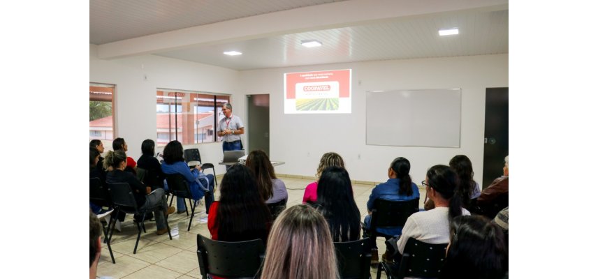 Associadas da Coagru participam de visita técnica à Indústria de Fertilizantes 