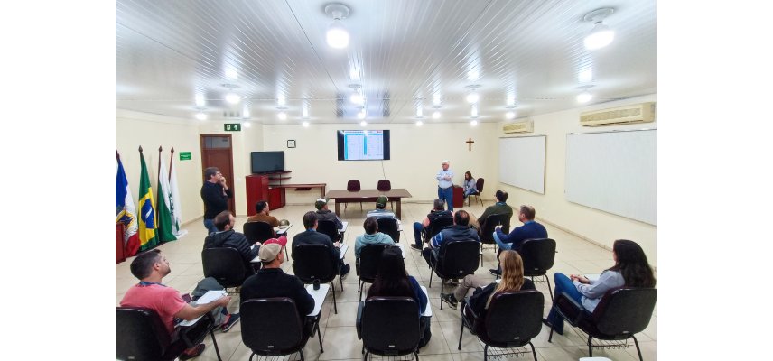 Líderes cooperativistas da Argentina visitam a Coagru