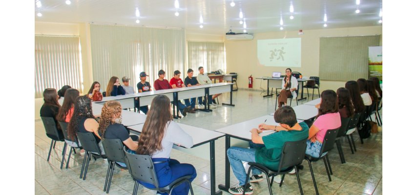 Sucessão familiar é tema do primeiro encontro da Fase II do Lidercoop Coagru