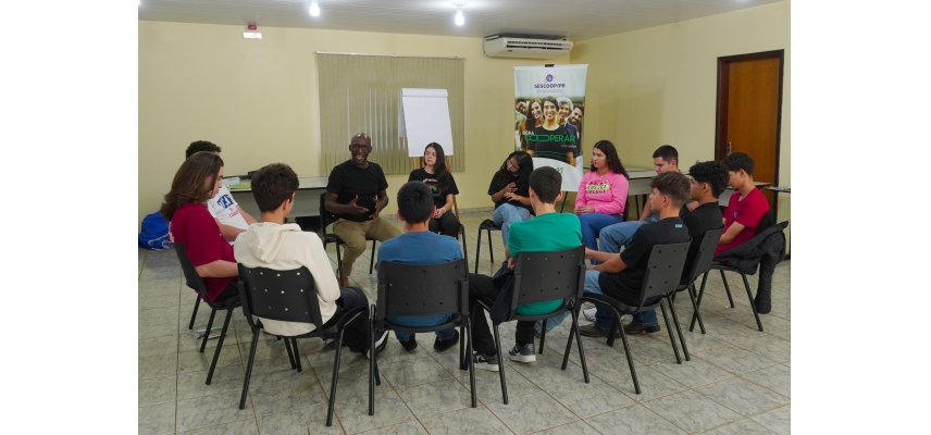 LiderCoop Coagru: Cooperativismo e Protagonismo Juvenil
