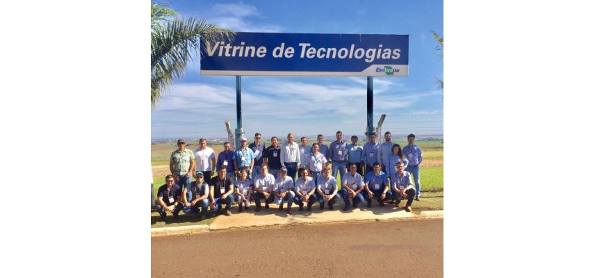 Profissionais do DETEC participam de curso sobre Soja