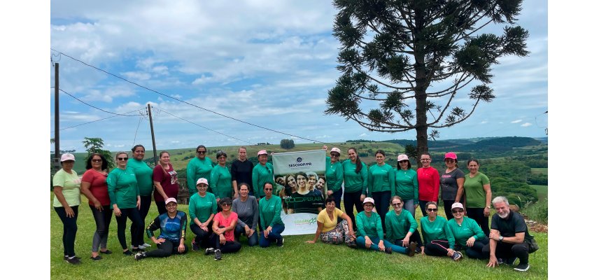 Coopermulher da Coagru participa de Treinamento Vivencial