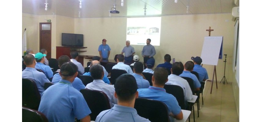 COAGRU REUNE EQUIPE DO COMPLEXO INDUSTRIAL
