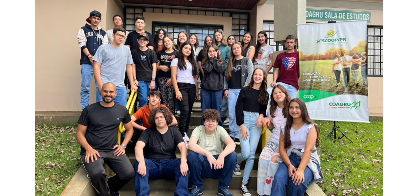 Jovens participam do 1º encontro do Programa LiderCoop  Fase I da Coagru