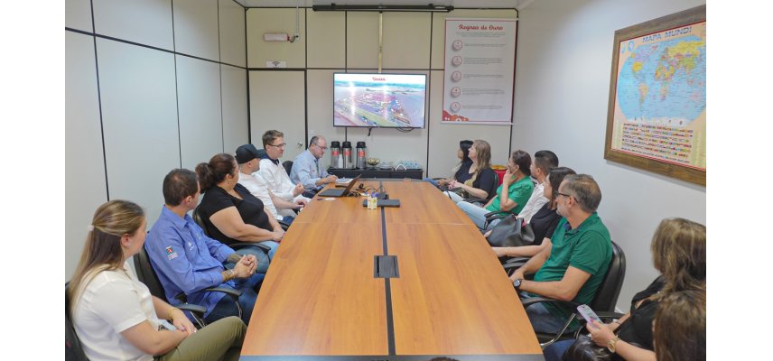 Coagru promove visita à Unitá com Secretários Municipais de Saúde e responsáveis por Agências do Tra