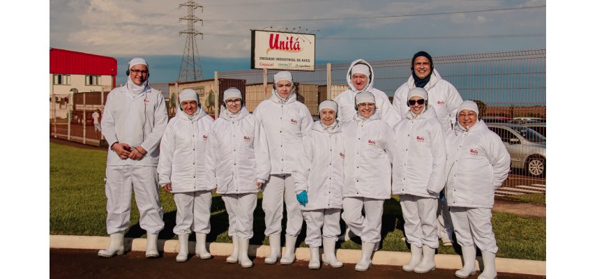 Mulheres empreendedoras de Ubiratã visitam a Unitá e conhecem a estrutura e tecnologia da indústria