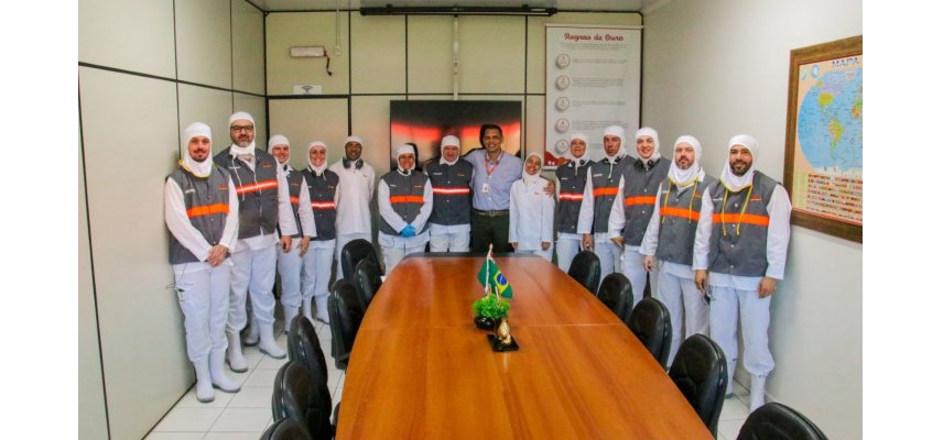 Equipe Avícola da Coagru realiza visita técnica à Unitá e fortalece integração entre campo e indústr